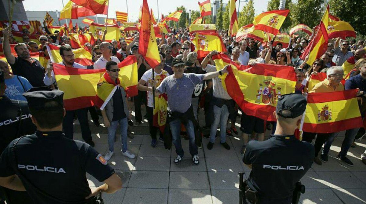 Frente a las derechas españolas
